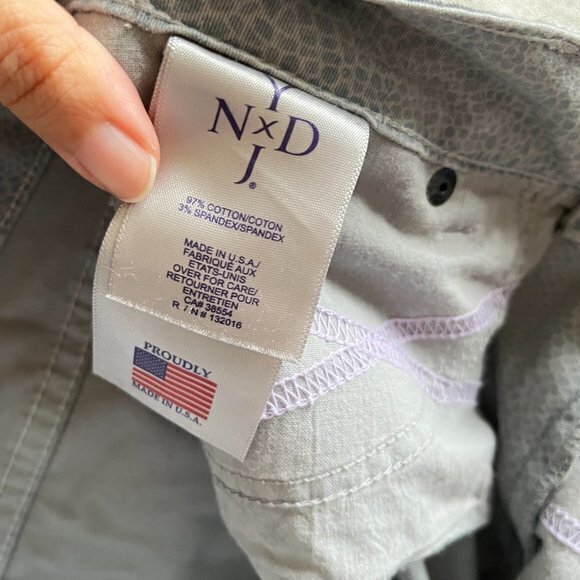 NYDJ Alisha Ankle Size 10 Jeans Denim Lizard Print Gray‎ Casual Crop Pants - Picture 7 of 8